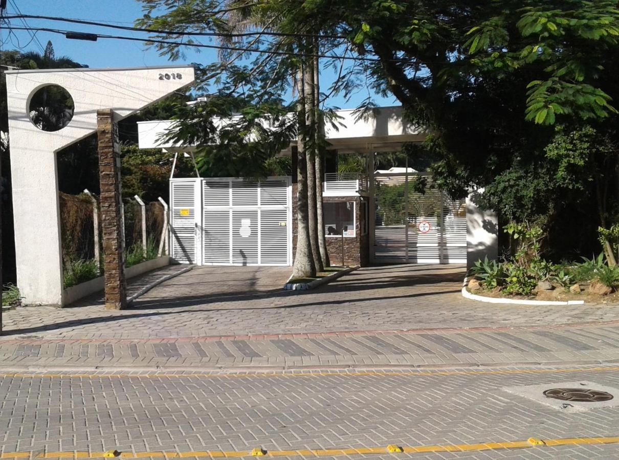 204 Otima Localizacao De 2D Em Condominio Fechado Bombinhas Exteriör bild